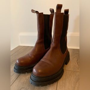 L’Intervalle Chelsea Style Boots - size 40 (9 - 9.5)